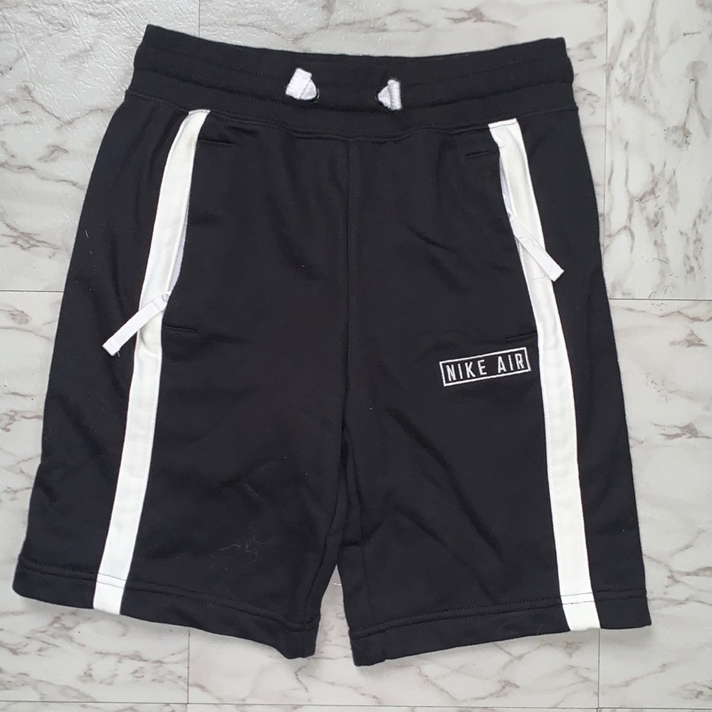Nike air short